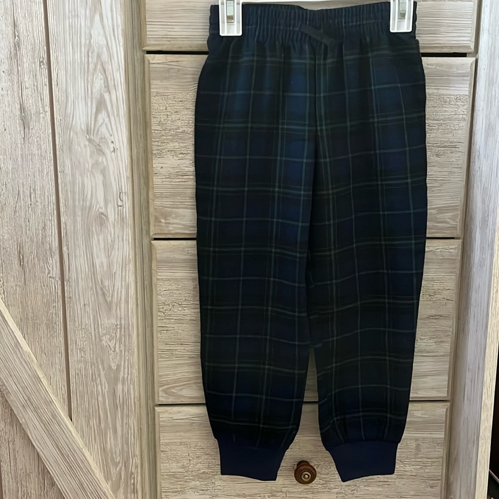 NWT: Cat & Jack, Boys Sleepwear Bottoms; Navy/Green Plaid, 4/5